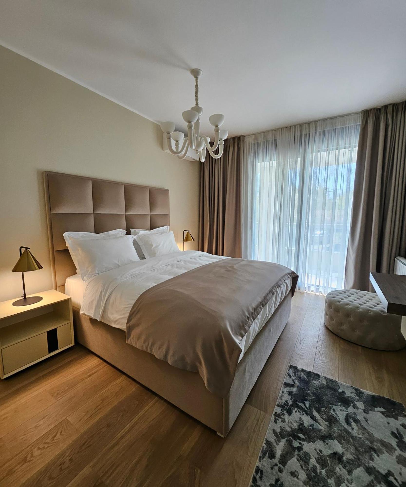 New Belgrade Premium Hotel Pokoj fotografie